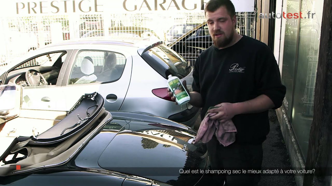 Comment laver sa voiture sans eau avec le shampoing sec ?