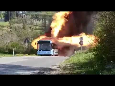 BUS BATTERIE LITHIUM PRENDS FEU 🔥😵