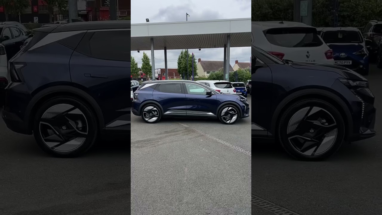 Renault Scenic E-Tech Iconic in midnight blue #renault #scenic #electriccar