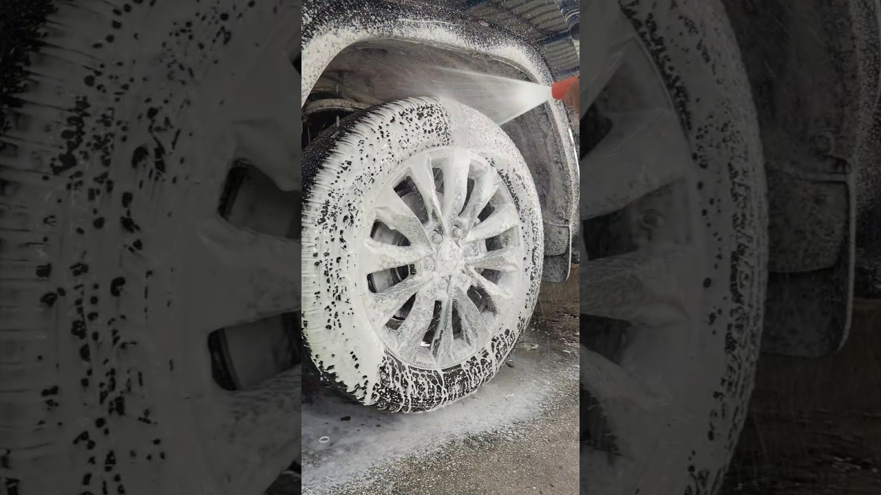 Toyota Land Cruiser 300 wheel wash with Koch Chemie Green Star