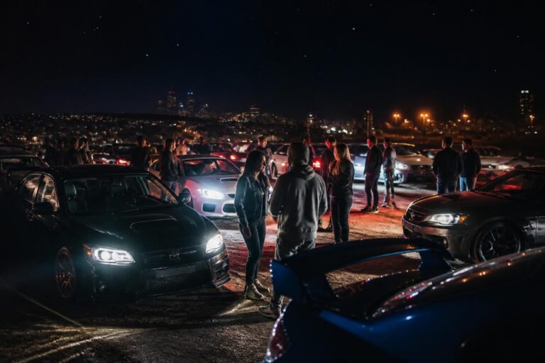 ENTRETIEN. « Retrouver sa liberté au volant » : ce que révèlent les rassemblements automobiles clandestins…