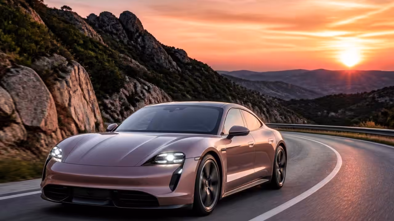 Porsche Taycan : L&rsquo;électrique sportive réinventée