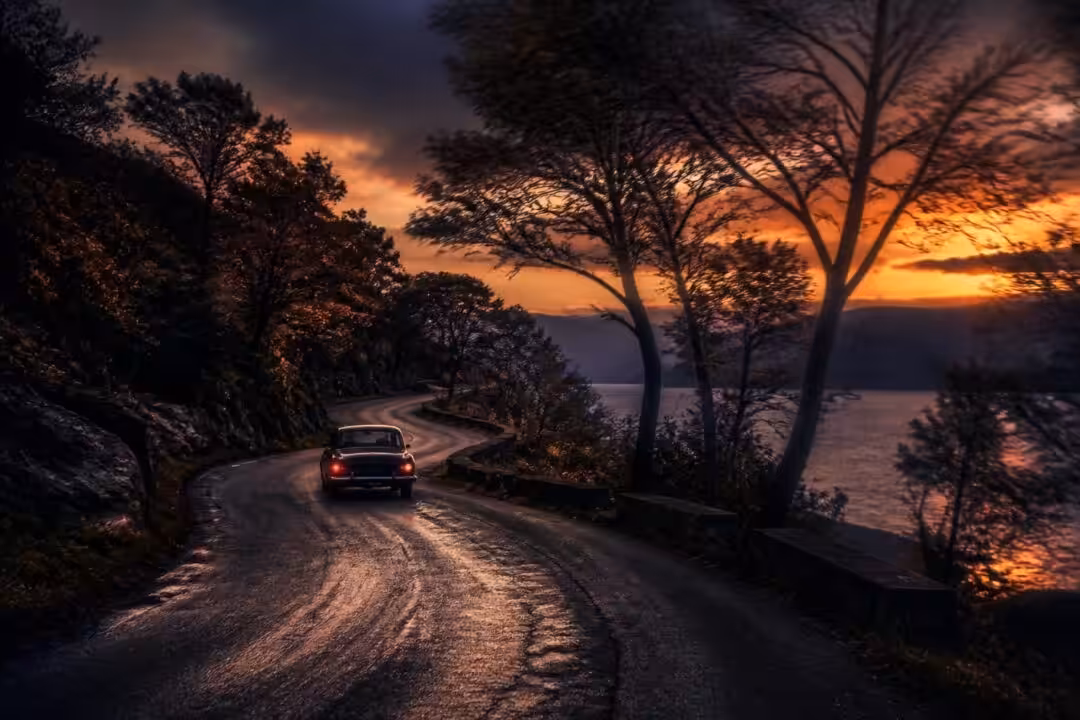 découvrez 'roads', un film fascinant qui vous emmène dans un voyage captivant rempli de mystères et de secrets à révéler.